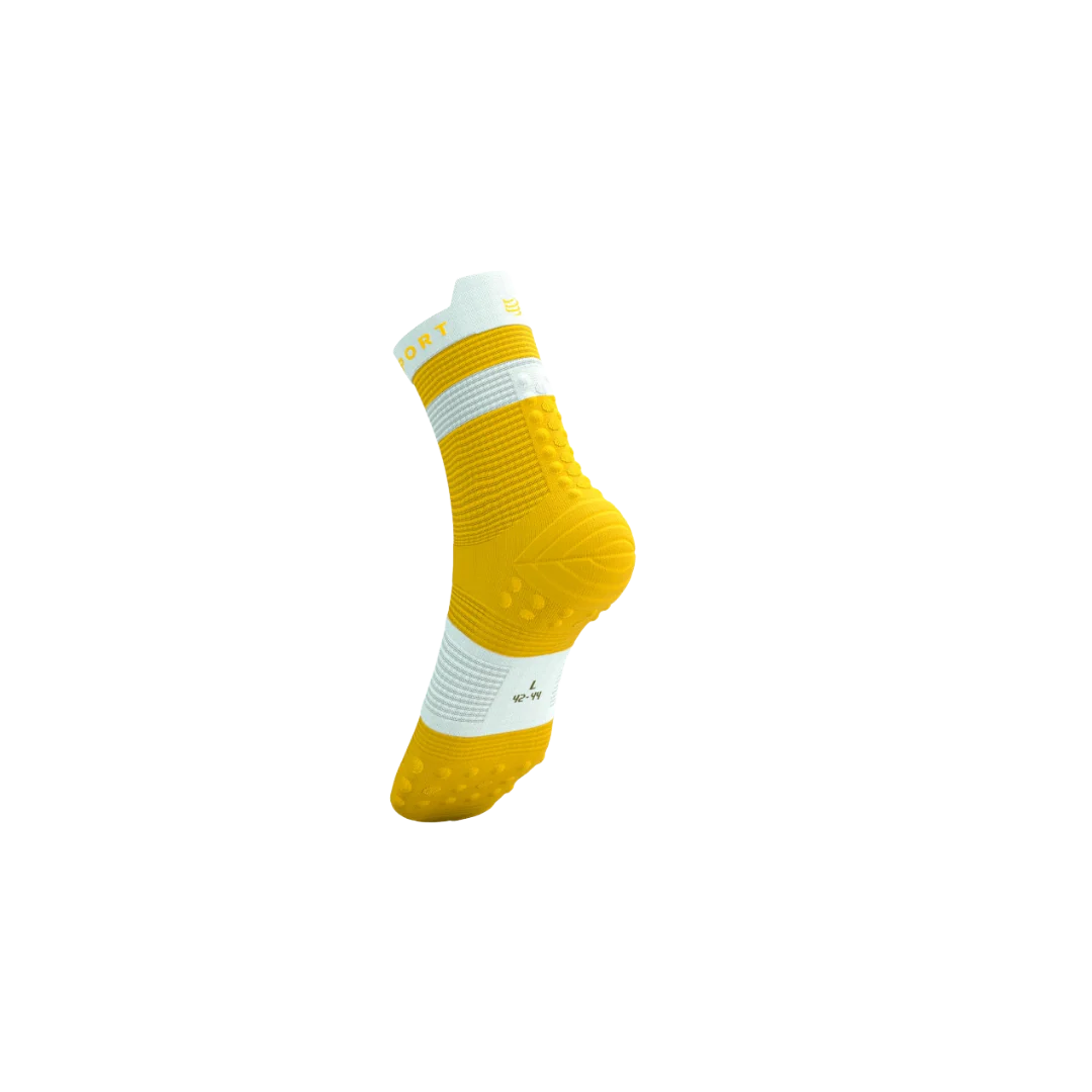 Compressport Pro Racing Socks V4.0 Run High - Lemon/White - Image 3